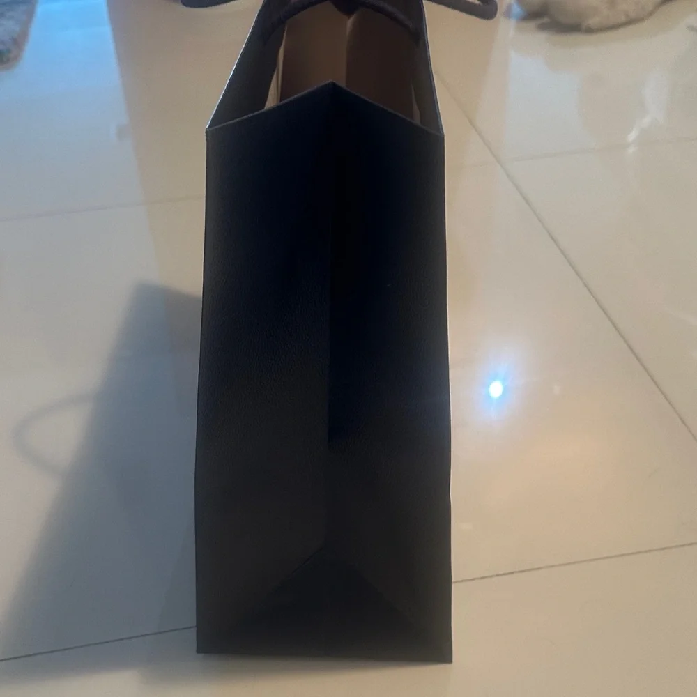 Louis Vuitton Black and Gold Shopping Bag - Picture 3 of 5